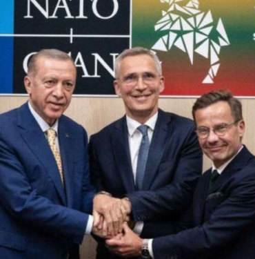 NATO-Genel-Sekreteri-Stoltenberg-acikladi-Turkiye-Isvec-NATO-mutabakata-vardi.jpg