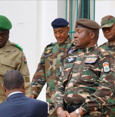 Nijer039de-cunta-ECOWAS039a-meydan-okudu.jpg
