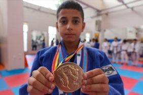 Okulda-ters-takla-atarken-kesfedildi-Balkan-Judo-Sampiyonasi039nda-birinci-oldu.jpg