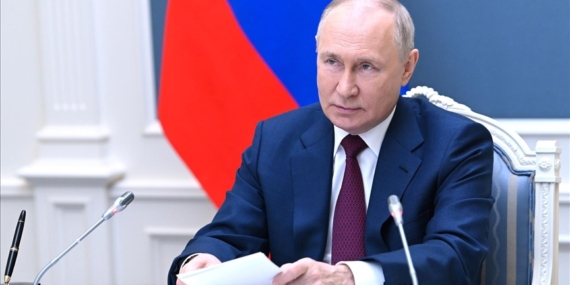 Putin: Ekonomimizde bu yılki büyüme geçen yılı tümüyle telafi edecek