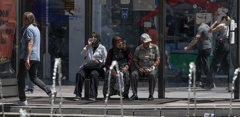 Sicakliklar-gelecek-hafta-basina-kadar-mevsim-normallerinin-2-ila-8.jpg