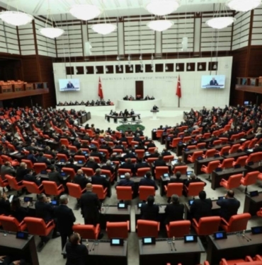 Son-dakika-Emekliye-yuzde-25-zam-teklifi-‘seyyanen-zamsiz-kabul.jpg