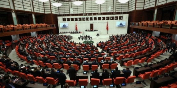 Son dakika… Emekliye yüzde 25 zam teklifi ‘seyyanen zam’sız kabul edildi