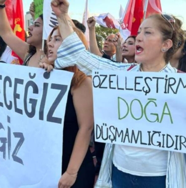 TKPden-Akbelen-eylemi-‘Limak-defol-bu-memleket-bizim.jpg