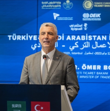 Ticaret-Bakani-Bolat-Turkiye-Suudi-Arabistan-Is-Forumunda-konustu.jpg