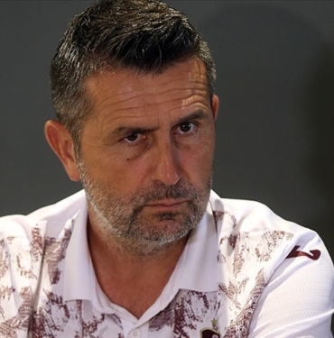Trabzonspor-Teknik-Direktoru-Nenad-Bjelica-Kamp-donemini-iki-tane-oynayacagimiz.jpg