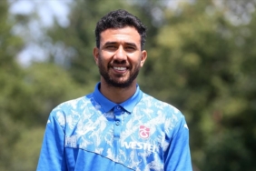 Trabzonspor039un-Misirli-futbolcusu-Trezeguet039den-quotKendimize-odaklanmaliyizquot-uyarisi.jpg