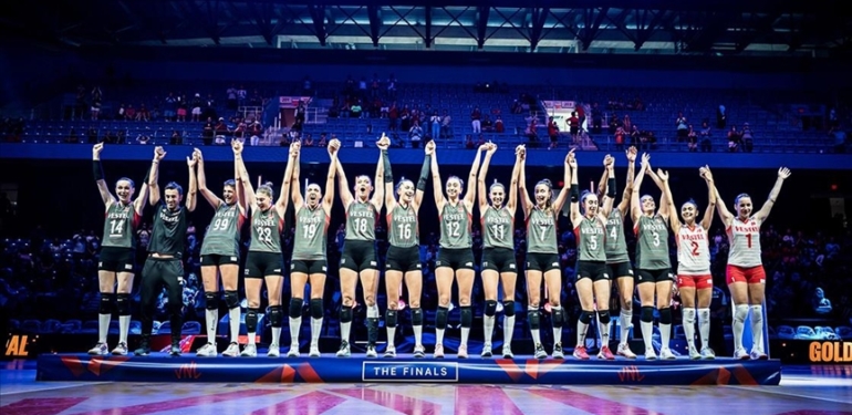Turkiye-voleybolda-dunya-quot1quot-numarasi.jpg