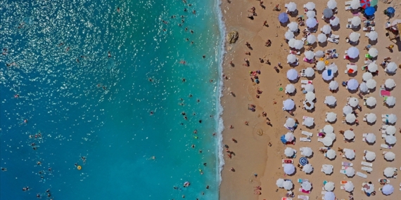 Türkiye’nin turizm geliri yılın ikinci çeyreğinde yıllık bazda yüzde 23,1 arttı