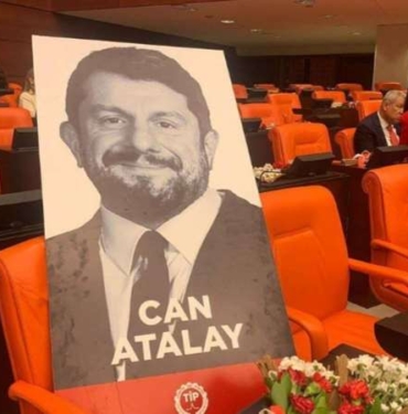 Tutuklu-vekil-Can-Atalay-46-gundur-beni-burada-tutarak-millet.jpg