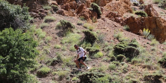 Ultra maratoncu Munzur ve Keşiş dağlarında Fransa'daki Mont-Blanc Yarışı'na hazırlanıyor