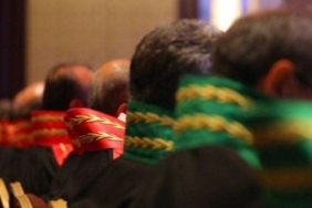 Yargic-Ahmet-Cakmak039in-meslekten-cikarilmasina-muhalefetten-tepki-Kimse-ozgur-olamaz.jpg