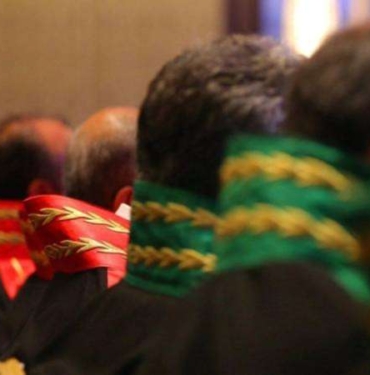 Yargic-Ahmet-Cakmak039in-meslekten-cikarilmasina-muhalefetten-tepki-Kimse-ozgur-olamaz.jpg