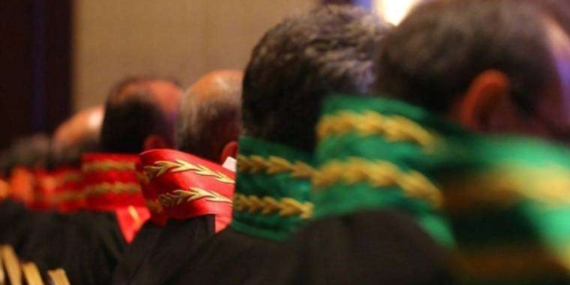 Yargıç Ahmet Çakmak'ın meslekten çıkarılmasına muhalefetten tepki: Kimse özgür olamaz