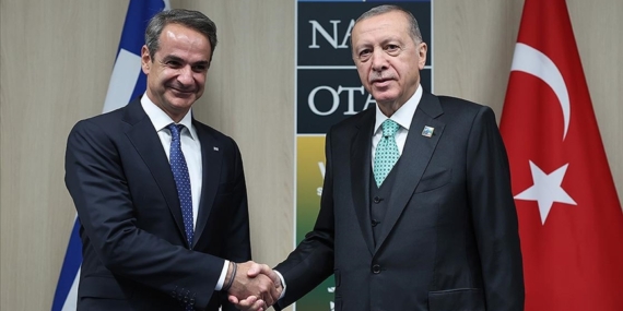Yunanistan Başbakanı Miçotakis'e göre, Türkiye ve Yunanistan tekrar yakınlaşma niyetinde