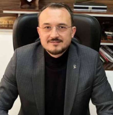 AKP039li-Ahmet-Kulat-istifa-etti.jpg