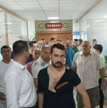 AKP039li-belediye-baskanindan-IYI-Partili-Meclis-uyesine-yumruklu-saldiri.jpg