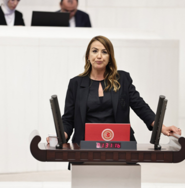CHP039li-Kara-Hatay039daki-istismar-skandalini-Meclis039e-tasidi.jpeg