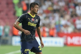 Cengiz-Under-Fenerbahce039nin-sampiyon-olmasi-icin-elimden-gelenin-en-iyisini.jpg