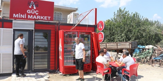 Coca-Cola'dan depremzede esnafa iş yeri desteği