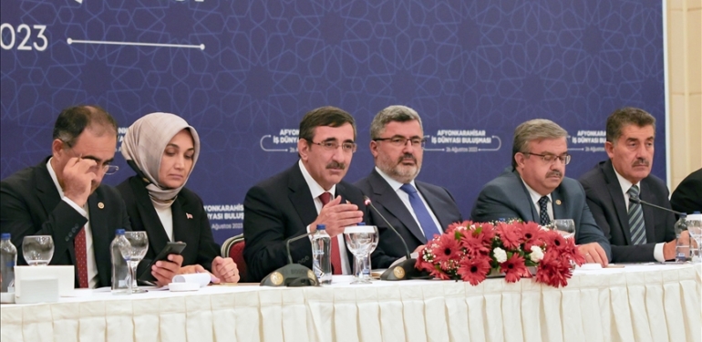 Cumhurbaskani-Yardimcisi-Yilmaz-Orta-vadede-tek-haneli-enflasyona-gitmeyi-ongoruyoruz.jpg