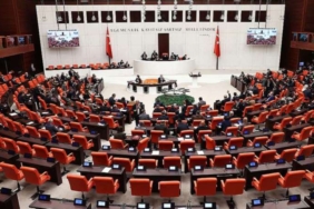 Cumhuriyet-gundeme-getirmisti-Borsa039da-sizinti-vurgunu-Meclis039e-tasindi.jpg