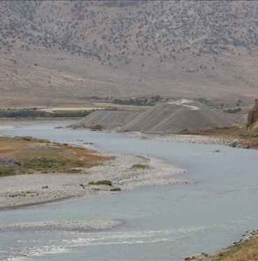 Irak-Iranin-Kucuk-Zap-Suyunu-18-gundur-kesmesini-BMye-tasidi.jpg
