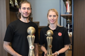 Isitme-engelli-voleybolcularin-Avrupa-basarisi-quottakim-ruhundaquot-gizli.jpg