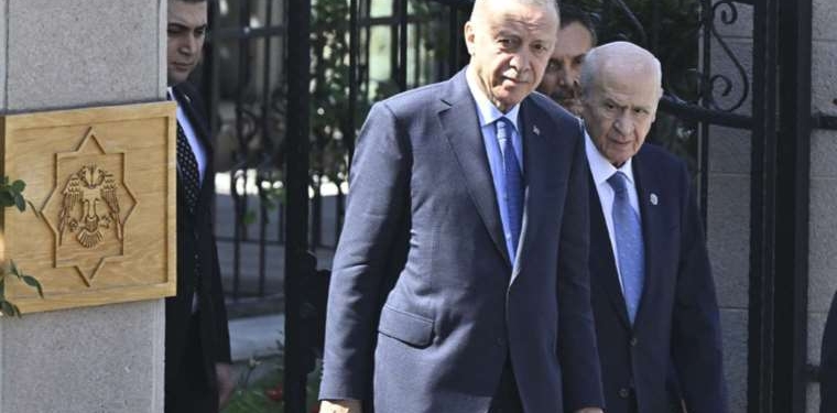 Kulisler-sizdi-Ankara039daki-50-dakikalik-surpriz-gorusmede-Erdogan-ve-Bahceli.jpg