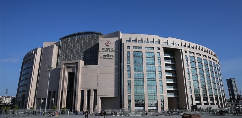 Marmaray039da-yolcunun-basortusunu-acmaya-calisan-kisiye-iliskin-sorusturma.jpg