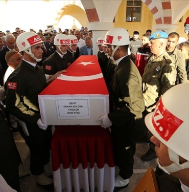 Sehit-Piyade-Sozlesmeli-Er-Erkan-Selcuk-memleketi-Mus039ta-son-yolculuguna.jpg