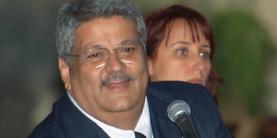 Siyaset, televizyon ve müzik dünyasının güler yüzü: Osman Yağmurdereli