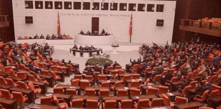 Yurttaslardan-TBMM039ye-binlerce-dilekce.jpg