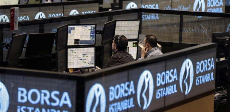 1694082394_Borsa-gunun-ilk-yarisinda-rekor-seviyeyi-gordu.jpg