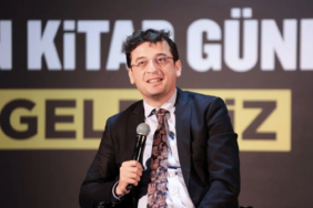 30-Agustos-Zafer-Bayrami039nda-Ataturksuz-100-Yil-Marsi039na-siyasilerden-sert.jpeg
