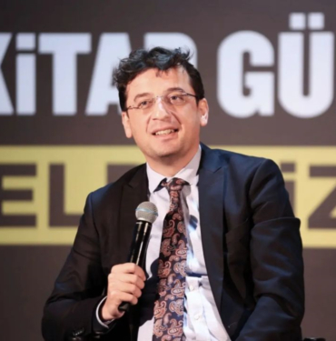 30-Agustos-Zafer-Bayrami039nda-Ataturksuz-100-Yil-Marsi039na-siyasilerden-sert.jpeg