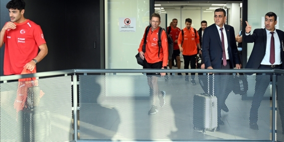 A Milli Futbol Takımı, Japonya ile oynayacağı özel maç için Hollanda'ya geldi