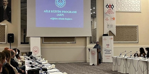 Aile Eğitim Programı ile 8 ayda 300 bin kişiye eğitim verildi