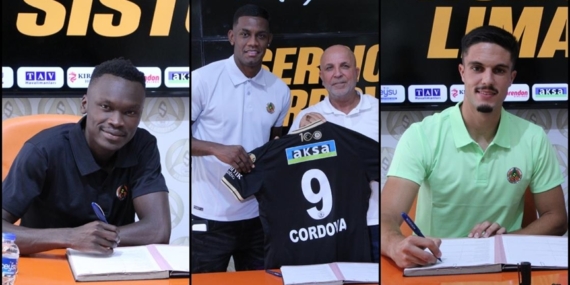 Alanyaspor, kadrosuna kattığı 3 oyuncu için imza töreni düzenledi