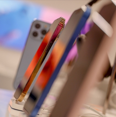 Apple-yeni-telefon-ve-akilli-saat-modellerini-tanitti.jpg