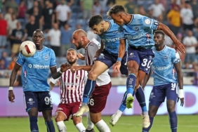 Atakas-Hatayspor-ile-Yukatel-Adana-Demirspor-3-3-berabere-kaldi.jpg