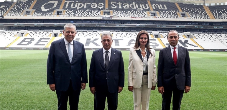 Besiktas039in-stat-sponsoru-Tupras-oldu.jpg