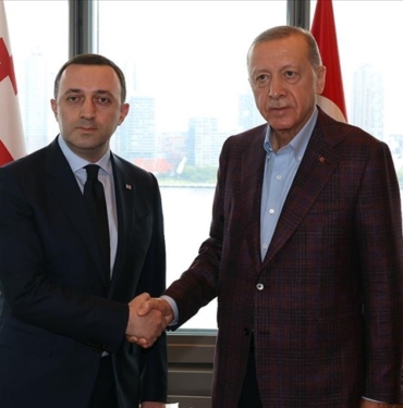 Cumhurbaskani-Erdogan-Gurcistan-Basbakani-Garibasvili039yi-kabul-etti.jpg