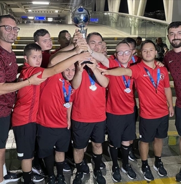 Down-Sendromlu-Futsal-Milli-Takimi-oyunculari-Avrupa-sampiyonlugunu-degerlendirdi-Sozumuzu.jpg