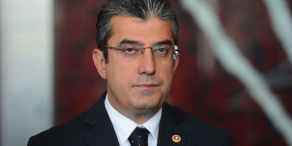 Ekrem İmamoğlu'na taş değil çiçek atmışlar!