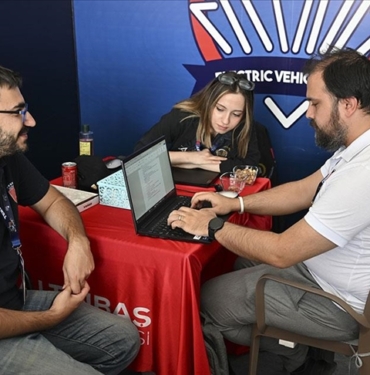 Elektrikli-arac-takimi-quotEVA-TEAMquot-TEKNOFEST039teki-yarismalarda-5-yilda-12.jpg
