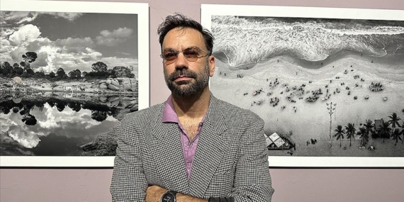Fotoğraf sanatçısı Coşar Kulaksız'ın "ARADA" sergisi Tophane-i Amire'de açıldı