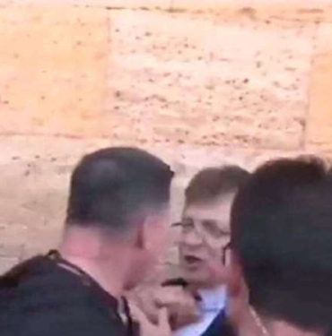Kilicdaroglunun-korumalarindan-CHPli-Belediye-Baskani-Arslana-mudahale.jpg