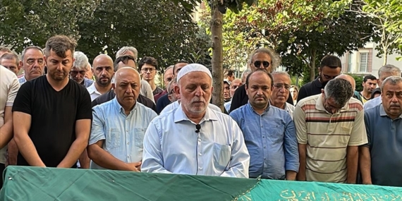 Kırklareli'ndeki selde hayatını kaybeden Raile Şimşek için İstanbul'da cenaze namazı kılındı