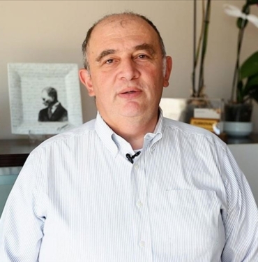 Koronavirus-Bilim-Kurulu-Uyesi-Prof-Dr-Kara-Virus-artik-solunum.jpg
